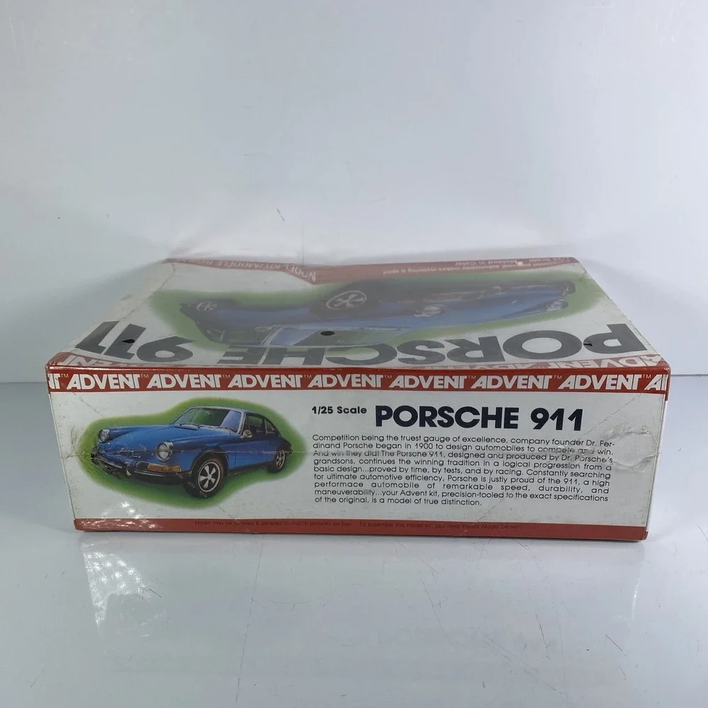 Advent Porsche 911 1/25 Scale Sealed Plastic Model Car Kit USA Hobby Garage Gift